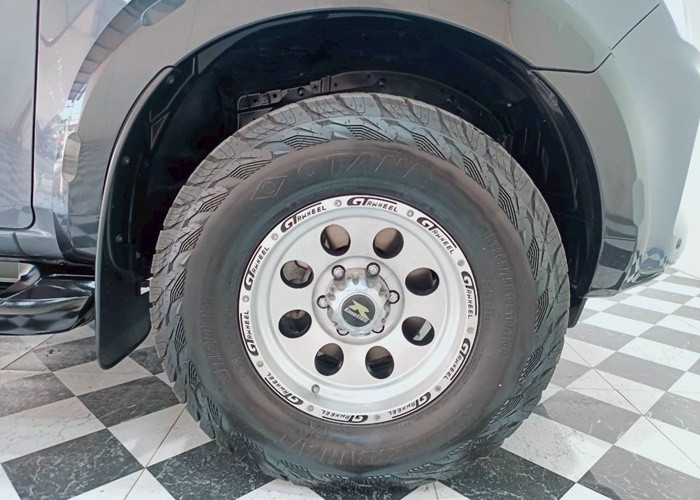 Used 1
                    ISUZU
                     for Sale Image