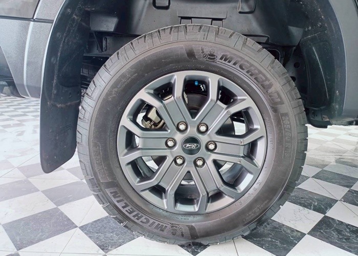 Used 5
                    FORD
                     for Sale Image