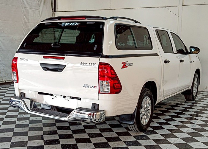 Used 9
                    TOYOTA
                     for Sale Image
