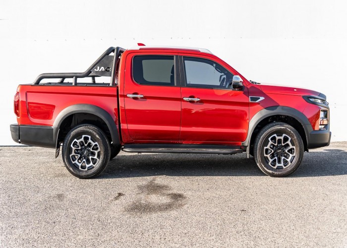 Used 1
                    JAC T9
                     for Sale Image