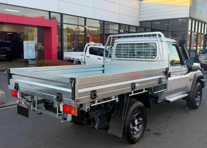 Used 1
                    TOYOTA
                     for Sale Image