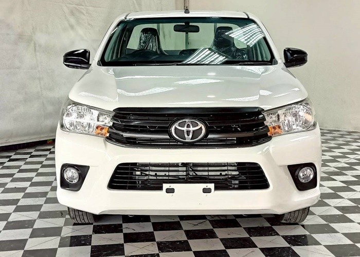 Used 11
                    TOYOTA
                     for Sale Image