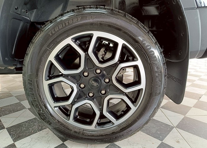 Used 9
                    FORD
                     for Sale Image